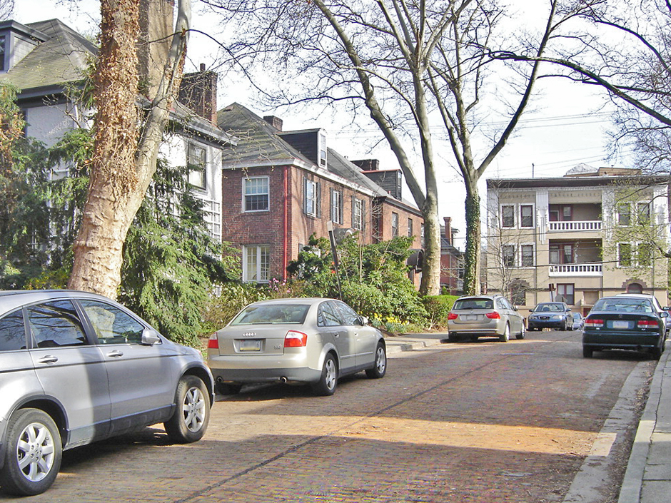 Roslyn Place